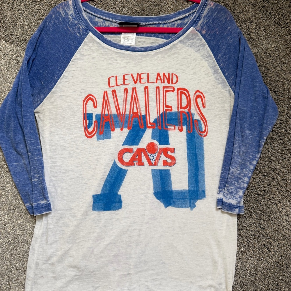 Off the shoulder Cleveland Cavaliers Kids Raglan Shirt - Blue and White